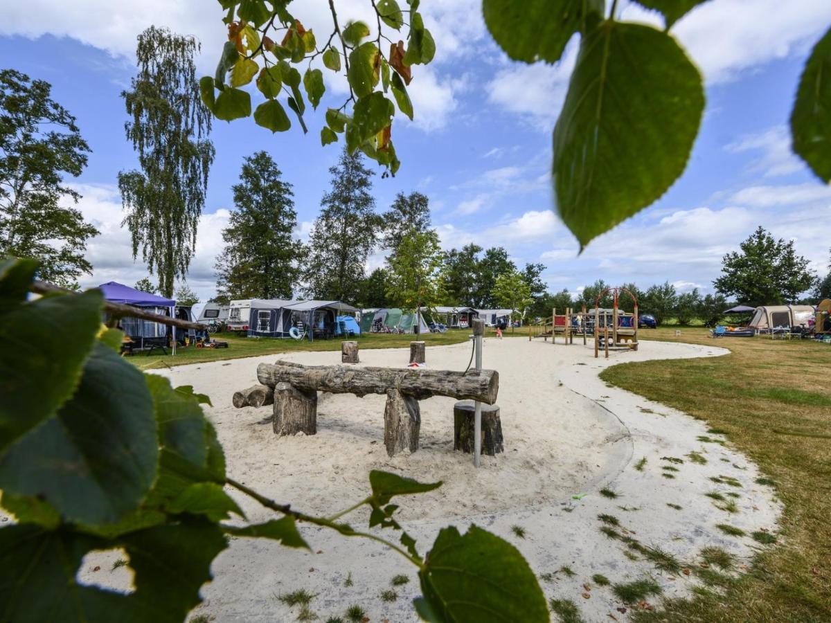 ホテル Recreatiepark De Lucht Renswoude エクステリア 写真