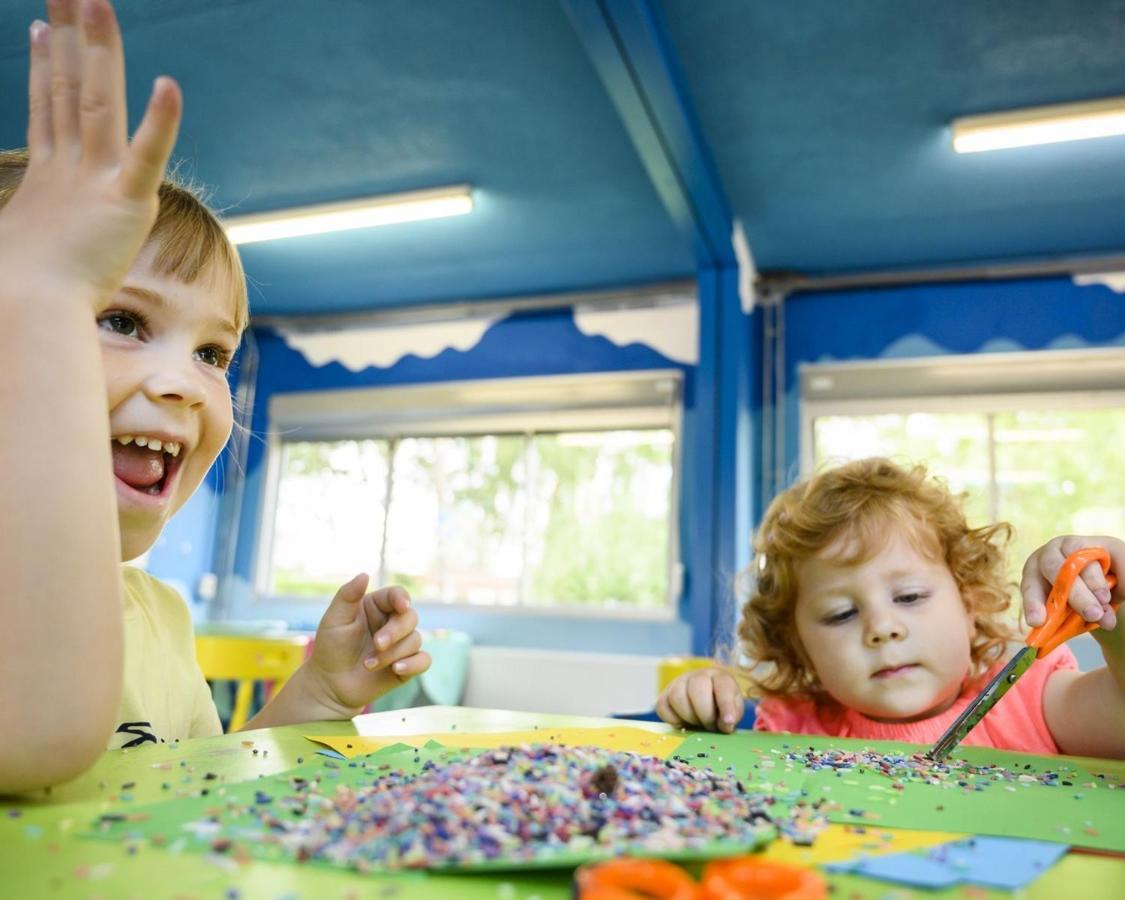 ホテル Recreatiepark De Lucht Renswoude エクステリア 写真